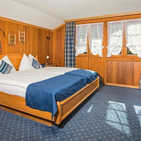 Dufour Alpin Superior - Adults Only