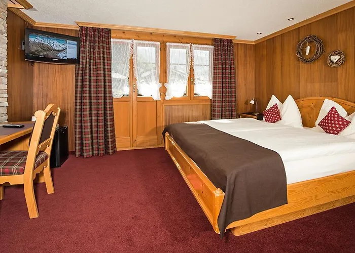 Dufour Alpin Superior 2*